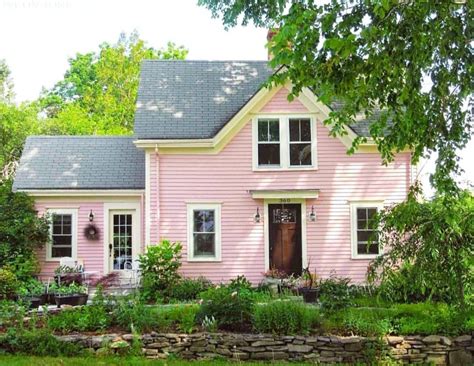 Pin By Lambertcottage On Cottages And Mansions Pink Houses House