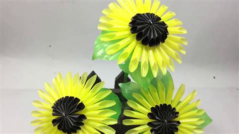 Dengan begitu, anda dapat membuat kerajinan tangan berupa bunga plastik. 58+ Cara Membuat Kerajinan Tangan Dari Sedotan Menjadi ...