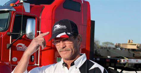 Flatbed Driver Jobs - 12 Reasons You Should Drive for Lone Star