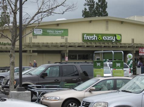 Fresh And Easy Buzz First 4000 Sq Ft Fresh And Easy Neighborhood Market