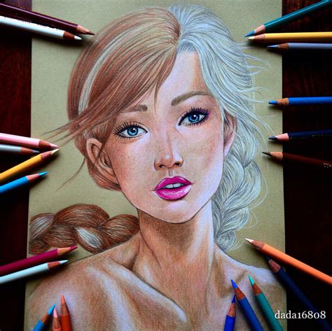 Девушка рисует цветными карандашами оригинальные портреты персонажей мультфильмов фото