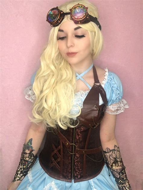 Steampunk Alice Cosplay Alice Cosplay Alice In Wonderland Outfit