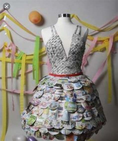 Pin By Melii Meneses On Moda Femenina Newspaper Dress Recycled Dress