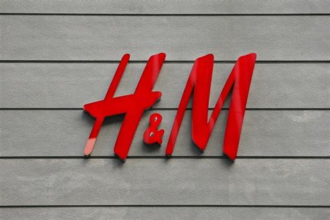 Modern design and quality at the best price, in an inspiring and sustainable way. Marketing Strategy of H & M - H & M Marketing Strategy
