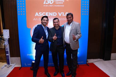 Vivek Oberoi Partners With Shreyas Talpade To Boost I30 Learning Centre