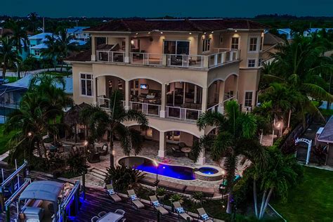 Pin on Fort Myers Beach Waterfront Luxury Homes for sale