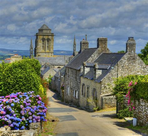 Les Plus Beaux Villages De Bretagne Bretagne Paysage Locronan Bretagne