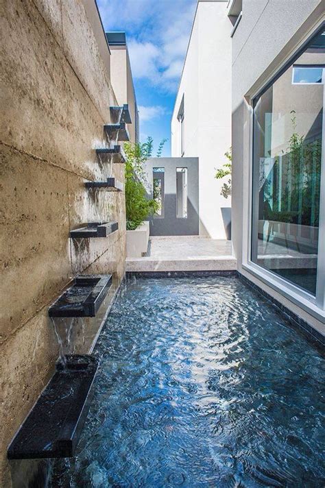 El agua es la solución clave en el feng shui porque está vinculado simbólicamente a los fluidos del cuerpo humano; Espejo agua | Piscinas modernas, Pequeñas piscinas ...