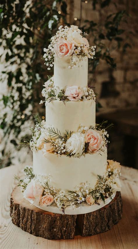 10 The Prettiest Floral Wedding Cakes For Any Season