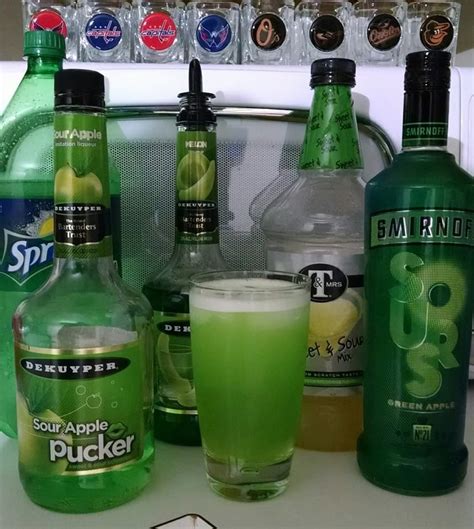 Green Apple Liqueur Drinks Apllepda