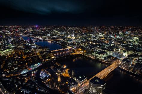 Night view of London's skyline from The Shard : london