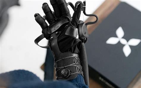 haptx inc reveals new haptic glove for virtual reality