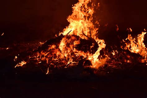 Free Picture Smoke Wildfire Bonfire Heat Flame Night Dark