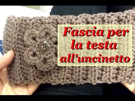 Creata da zero dalle sarte del laboratorio di corredino neonato, è realizzata in morbido cotone elastico di colore rosa. Tutorial Fasce Per Capelli Neonata All Uncinetto ...