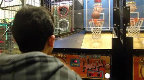 Chuck E Cheese Basketball Arcade Hoops Youtube