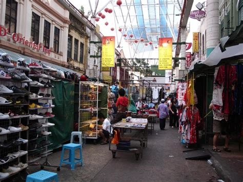 Central market is situated at the heart of kuala lumpur; Top 7 Places to Shop for Souvenirs in Kuala Lumpur