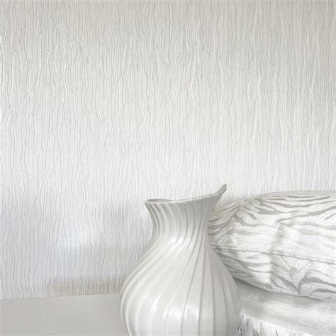Belgravia Decor Tiffany Texture White Wallpaper