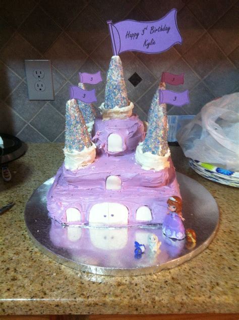 Words and gifts can't describe how much you mean to me my princess. Sofia the first princess cake :) happy birthday kiley ...