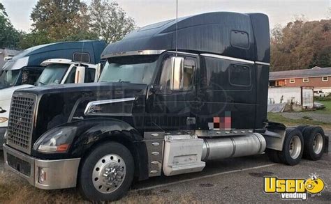 2006 Volvo Vnl 880 Sleeper Cab Semi Truck 625hp 18 Speed For Sale In