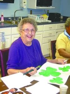 Every senior suffering from dementia has different needs, and in all. Arts and Crafts for Seniors with Dementia - Activities For ...
