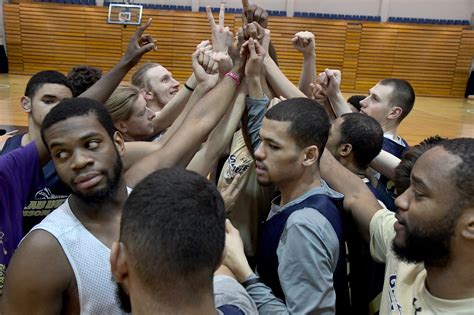 The Nation’s Only Deaf Men’s College Basketball Team On The Verge Of Its First March Madness