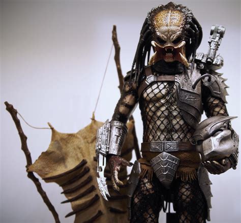 Classic Predator From Hot Toys Ractionfigures