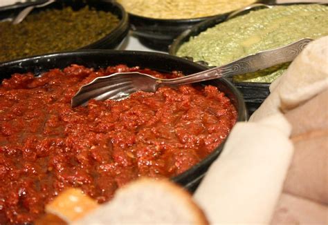 The ethiopian quanta firfir or beef jerky with enjera. Recipe: Kitfo (Ethiopian steak tartare)