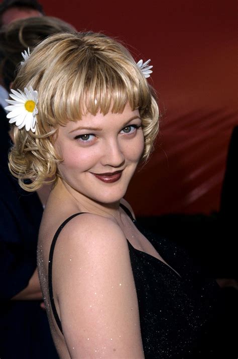 Drew Barrymore At The 1998 Oscars 90s Hairstyles Drew Barrymore