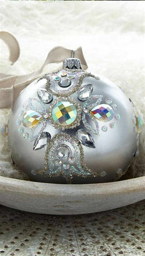 Check spelling or type a new query. Silver and White Christmas Ornaments | Buyer Select ...