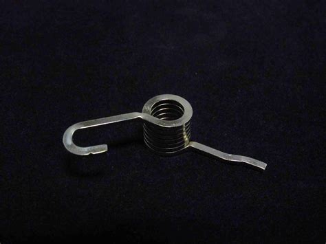 單扭轉彈簧simple Torsion Spring