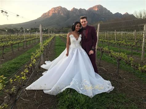 Becomingmrsjones First Look At Minnie Dlamini And Quinton Jones Fairytale Wedding Bellanaija