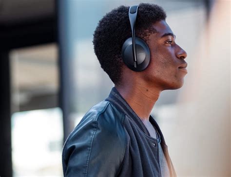 Bose Noise Cancelling Headphones 700 Offer Integrated Augmented Reality