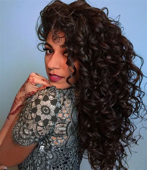 This Is How Ayesha Styles Her Long Naturally Wavy Hair Curly Hair