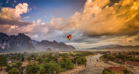Exotic Laos Sightseeing Tour From Luang Prabang Via Vang Vieng To