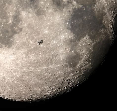 Incredible Photograph Captures Space Station As It Transited The Waning