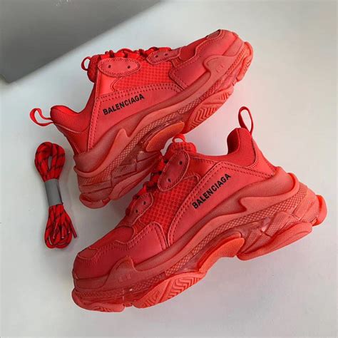 Balenciaga Triple S Red Red Balenciaga Sneakers Sneakers Fashion