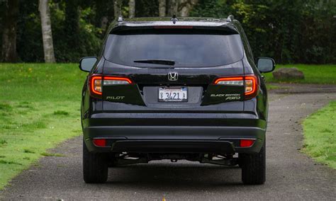 It comes standard with hondalink, apple carplay, android auto, and siriusxm satellite radio. 2020 Honda Pilot Black Edition: Review - » AutoNXT