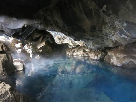Grjótagjá Cave Picture Of Grjotagja Cave Reykjahlid Tripadvisor