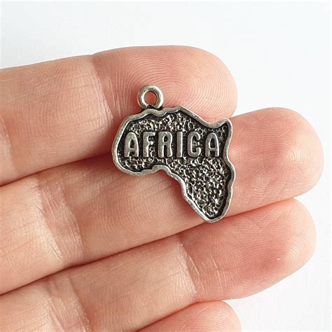 4 Piece Africa Map Charms In Antique Silver Colour 24x19mm Etsy