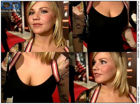 Alexandra Langlais  nackt