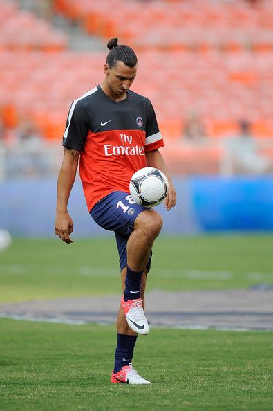 Mjukt löddrande och passar för daglig användning. Zlatan Ibrahimovic Sweden Star | Sports Stars