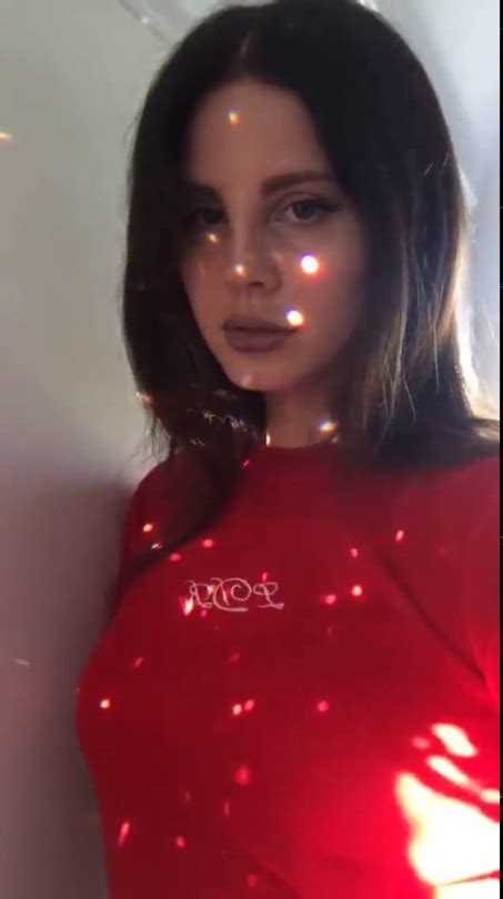 Lana Del Rey Shared This Video Of Herself In One O Tumbex