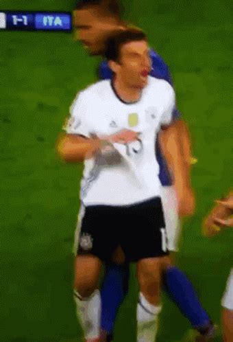 See more thoams muller gif! Thomas Müller Germany GIF - ThomasMüller Germany Italy - Descubre & Comparte GIFs