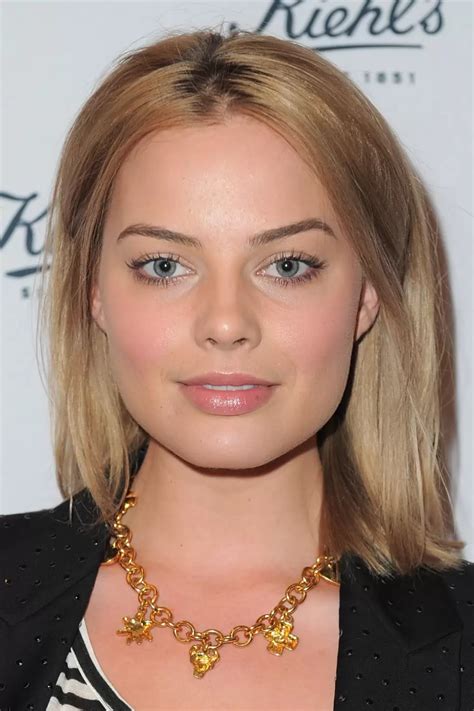 Margot Robbies Makeup And Beauty Products Glamour Uk Margot Robbie