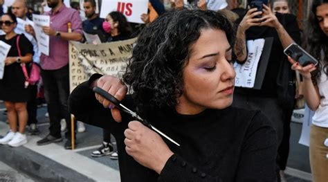 Irans Anti Veil Protests Draw On Long History Of Resistance