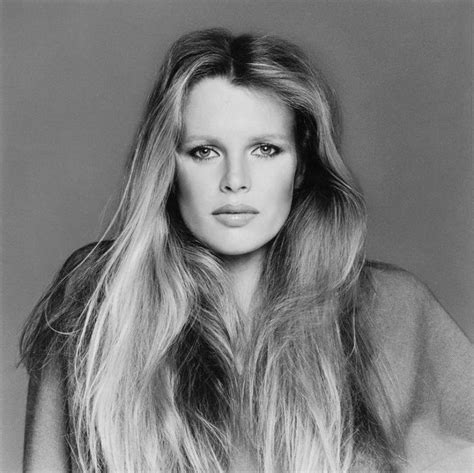 40 Fabulous Photos Of Kim Basinger In The 1970s Vintage Everyday