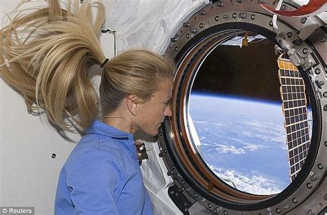 Could Implants Stop Female Astronauts Having Periods In Space Daily