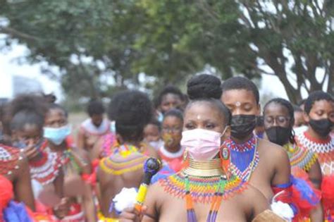 new zulu king participates in first reed dance with virgin maidens photos igbere tv