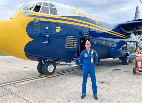 Blue Angels Pilots Give Readers A Behind The Scenes