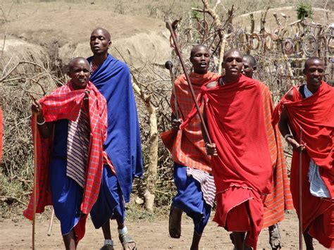 Visita Una Aldea Masái Durante Tu Safari Por Kenia